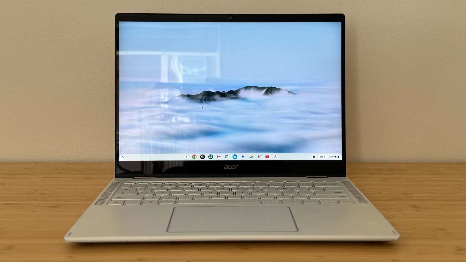 the 2025 acer chromebook plus spin 514 on a wooden desk